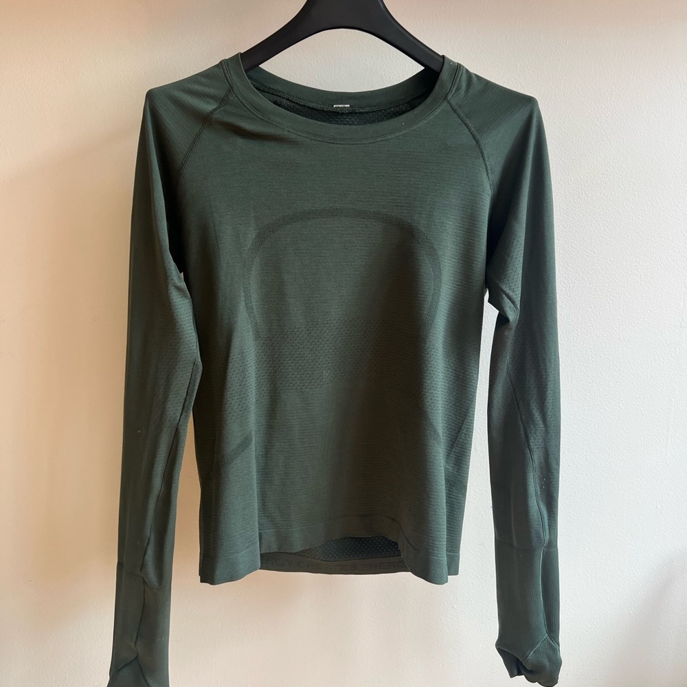 Lululemon top size 8